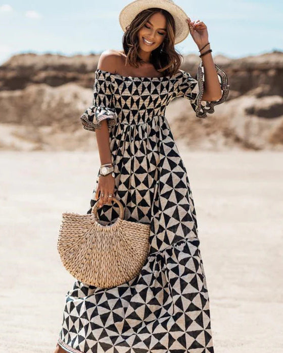 Avriella - Schulterfreies Maxi-Kleid mit geometrischem Muster