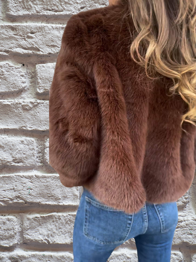 Esra - Premium Faux Pelzmantel